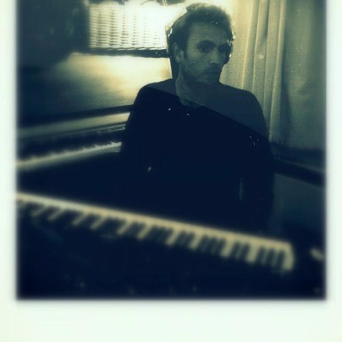 Hamish Balfour - Light in the Dark (ft. Frida Mariama)