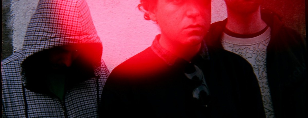 Listen: LV - Jump And Reach