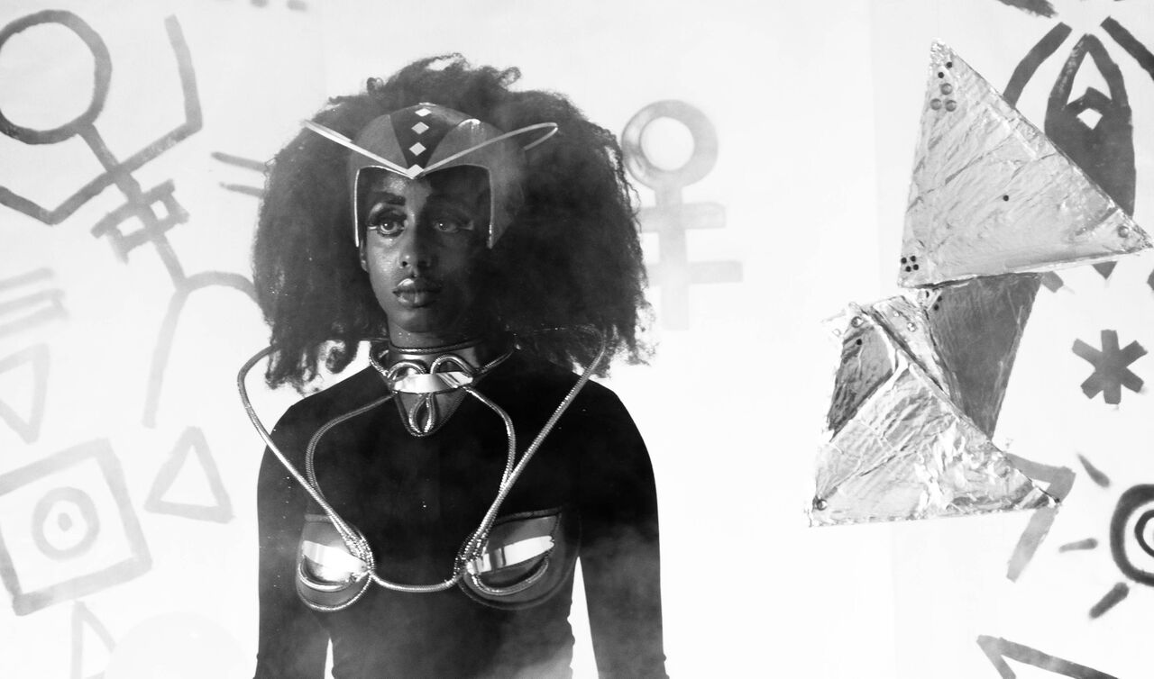Lady Vendredi - What time Is It