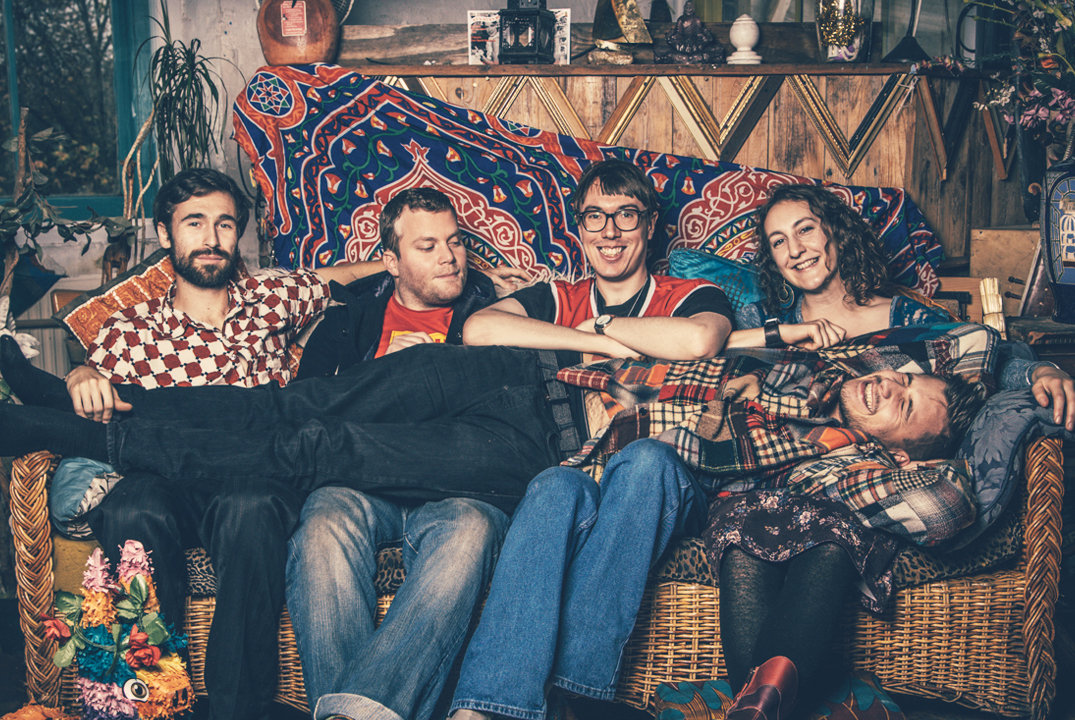 Me And My Friends - Hide Your Way