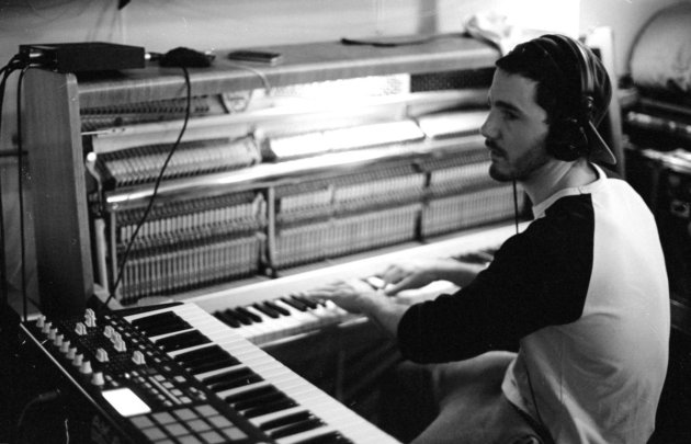 Àbáse back at it again with some sublime jazz fusion.