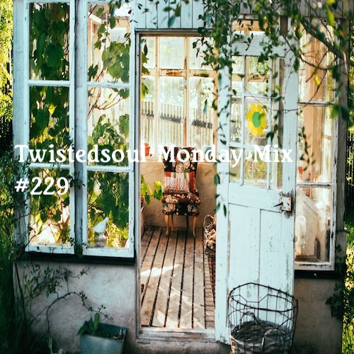 Brand new Monday Mixtape.