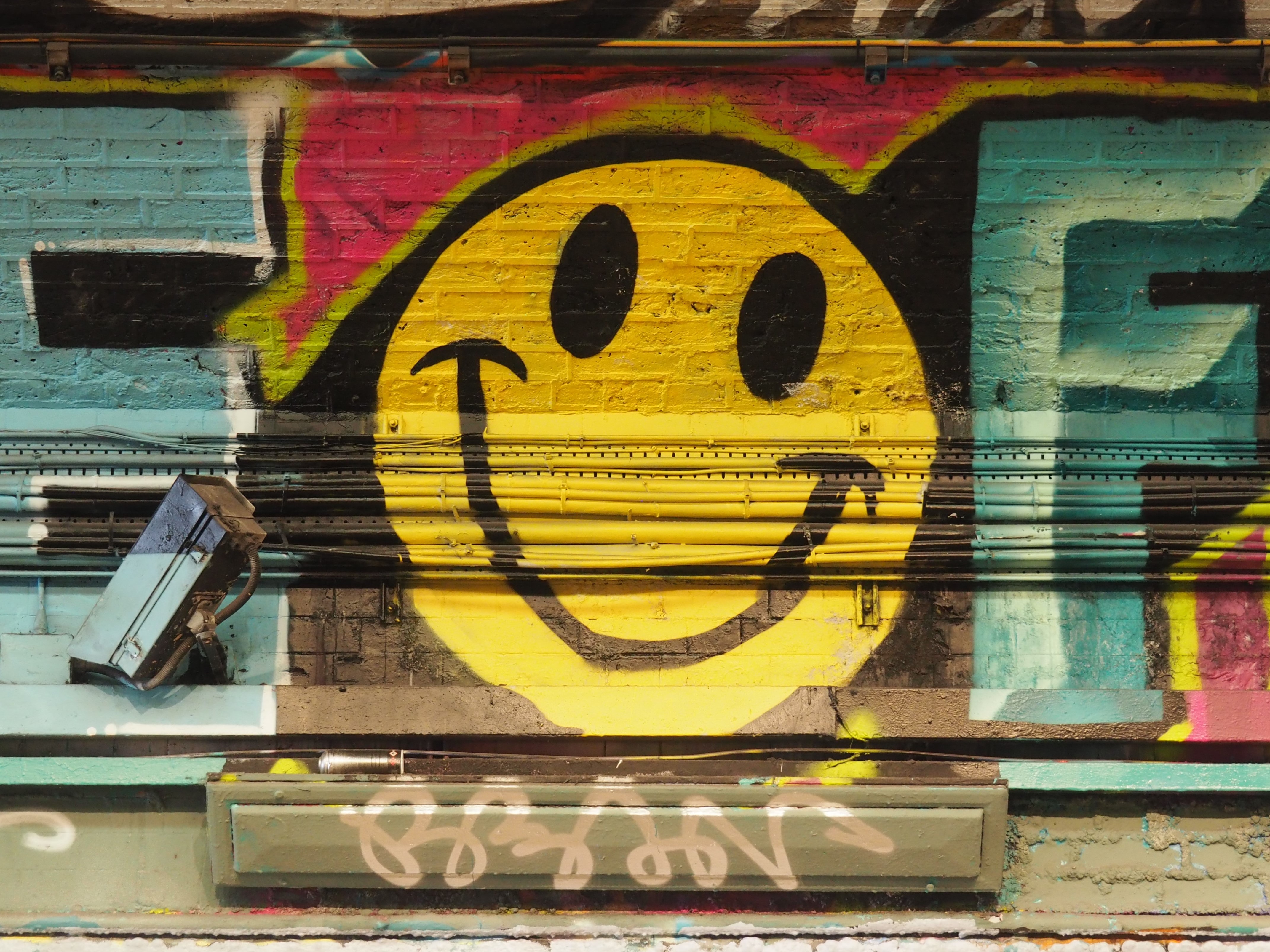 It's the start of a new week so it's time out to bring you our latest Monday Mix. 
