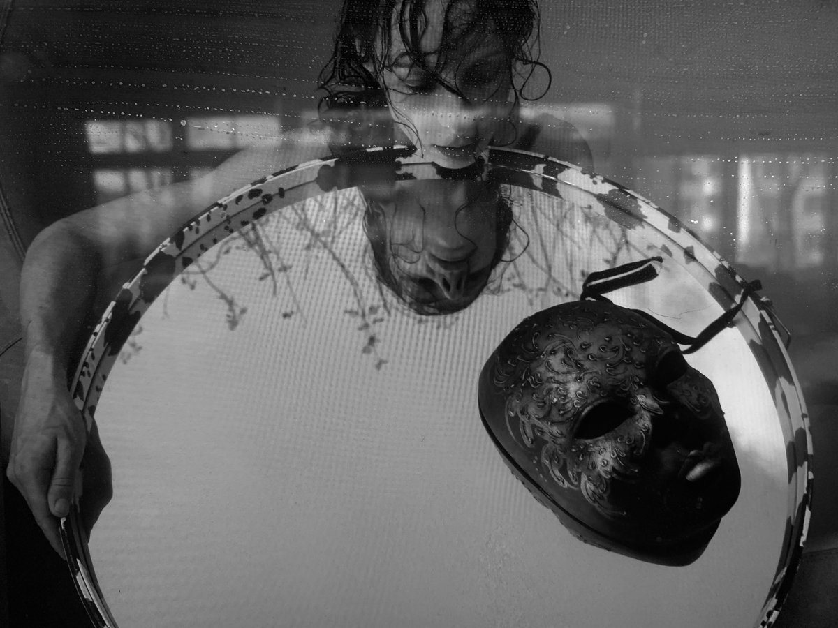 New music from Ruth Goller.