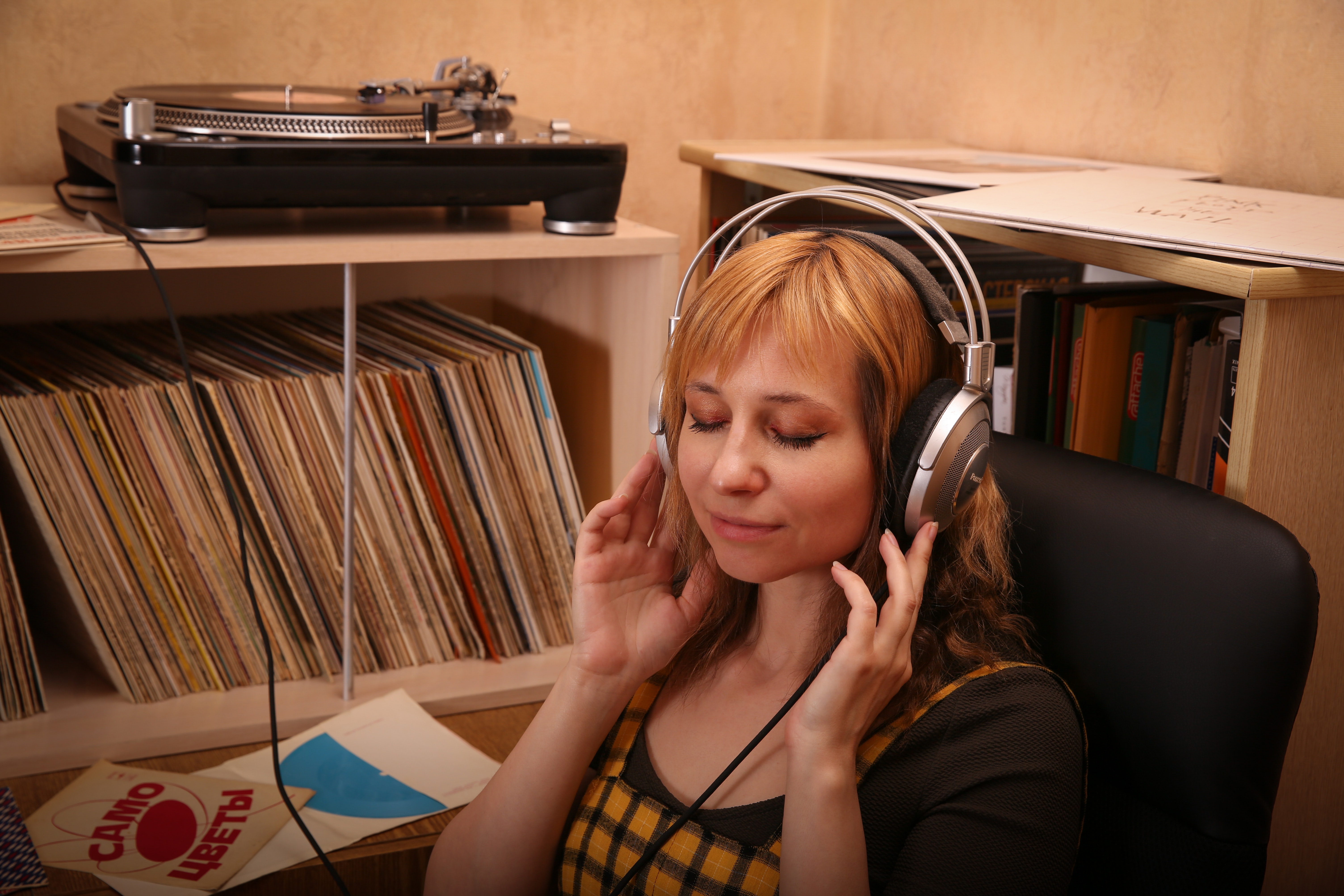 New Monday Mix on Twistedsoul.